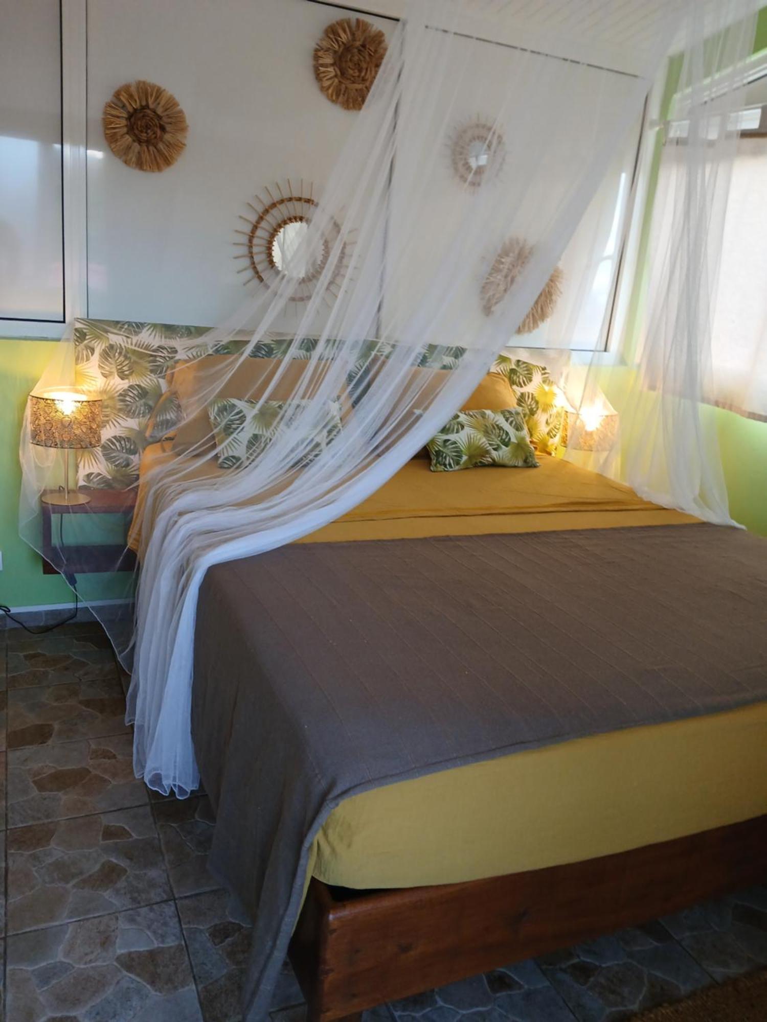 Maisonnette Atypique Au Coeur De La Martinique Riviere-Salee Exteriör bild